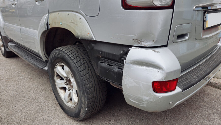 Car crash or accident: front fender and light damage